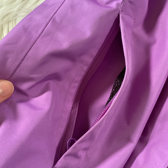 Helly Hansen • Bright Lavender Rain Coat Helly Tech Protection - Picture 10 of 16